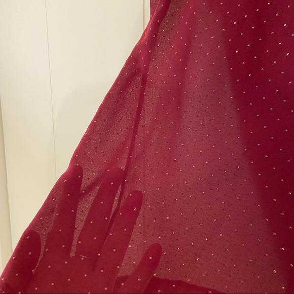 ✨5 FOR 35$✨ Burgundy tank - Picture 4 of 4